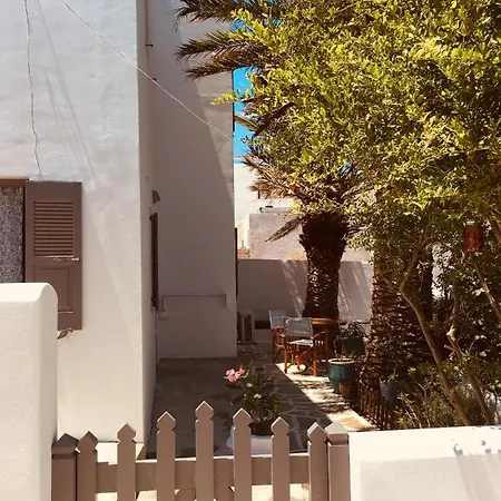 Cristi Hotel Livadi (Serifos)